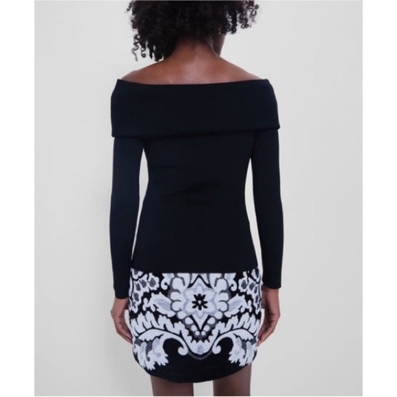 HYACINTH HOUSE
Black Knit Off-The-Shoulder Adrianna Top - Picture 4 of 12